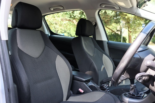 Used Peugeot 308 2007 for sale - 75838388: Photo 14