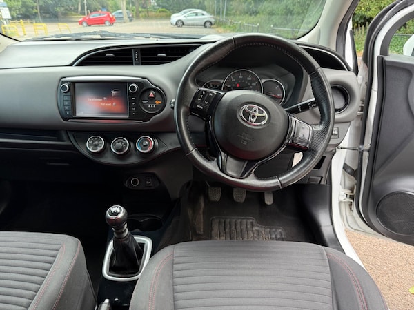 Used Toyota Yaris 2014 for sale - 75186525: Photo 11