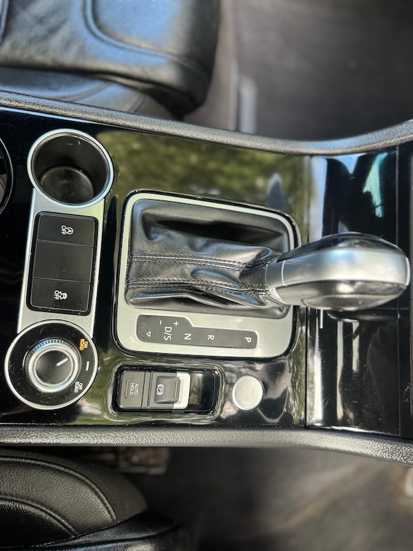 Used Volkswagen Touareg 2017 for sale - 75401112: Photo 27