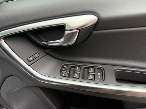 Used Volvo V60 2014 for sale - 76227067: Photo 15