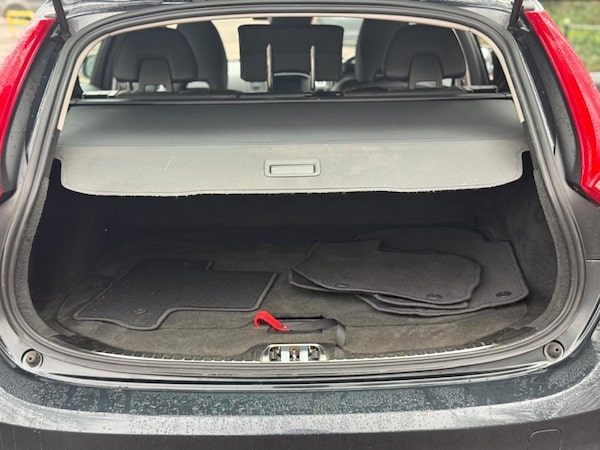 Used Volvo V60 2014 for sale - 76227067: Photo 26