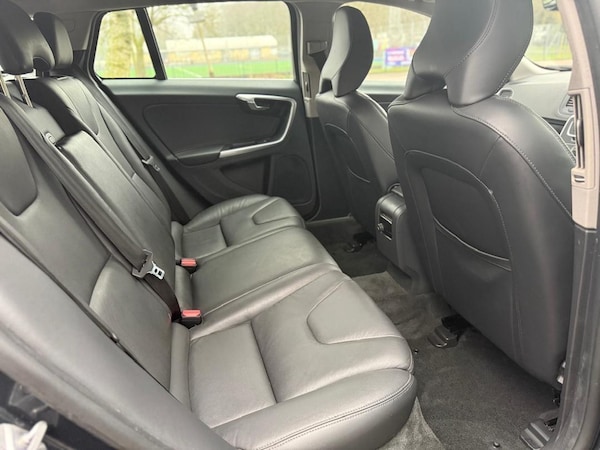 Used Volvo V60 2014 for sale - 76227067: Photo 28