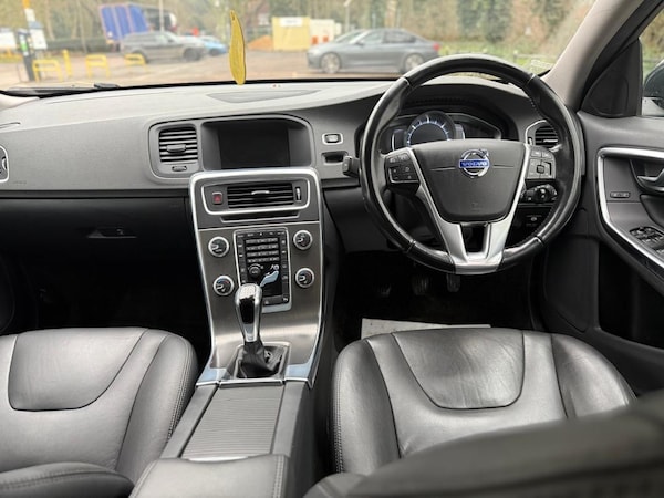 Used Volvo V60 2014 for sale - 76227067: Photo 34