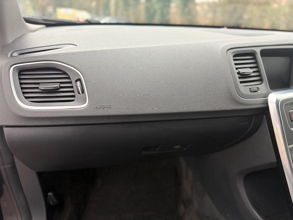 Used Volvo V60 2014 for sale - 76227067: Photo 40