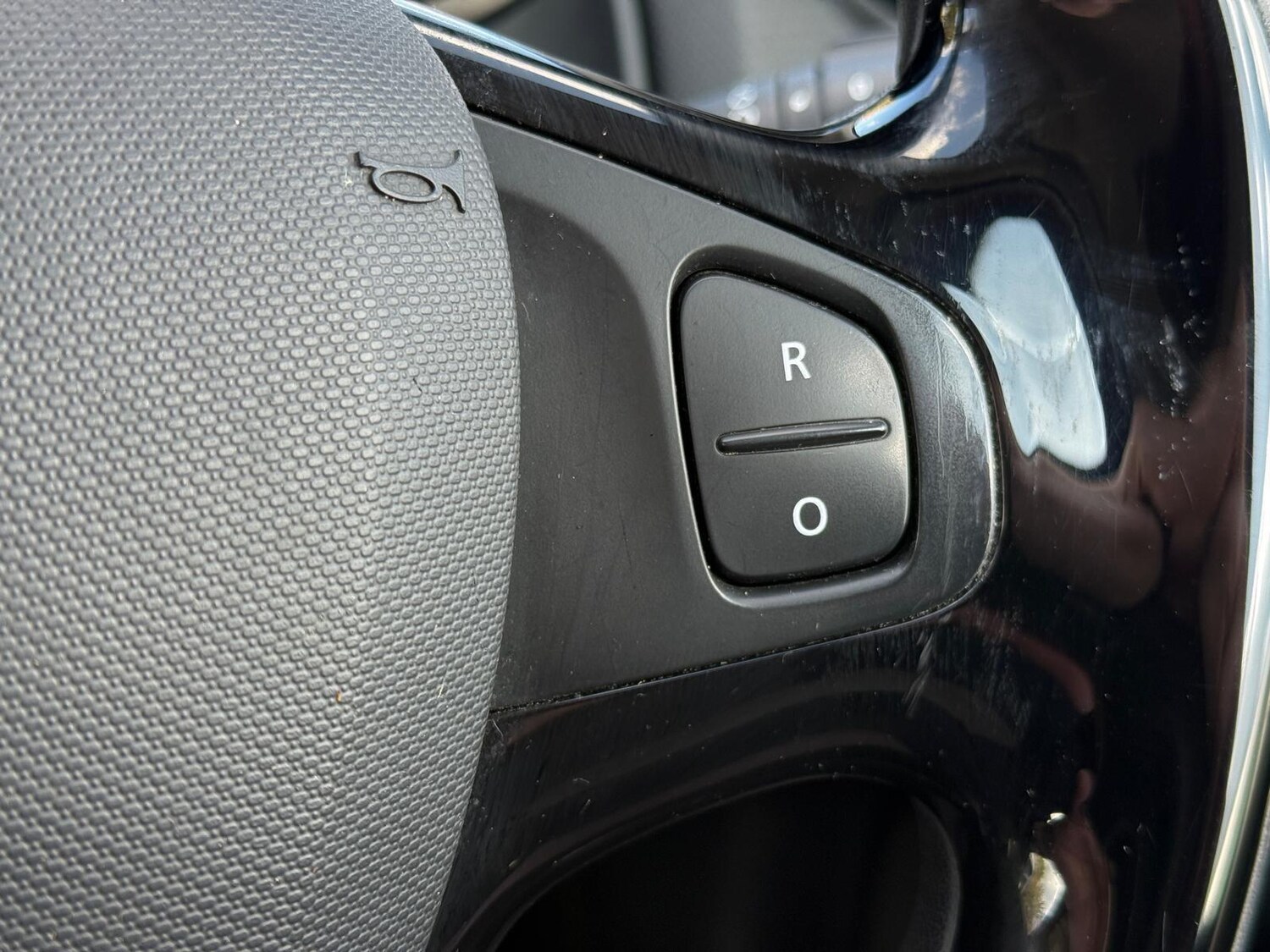 Used Renault Clio 2014 for sale - 76371348: Photo 18