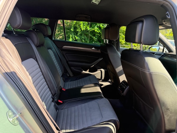 Used Volkswagen Passat 2015 for sale - 74642271: Photo 28