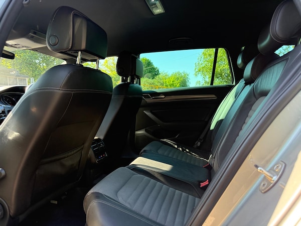 Used Volkswagen Passat 2015 for sale - 74642271: Photo 33