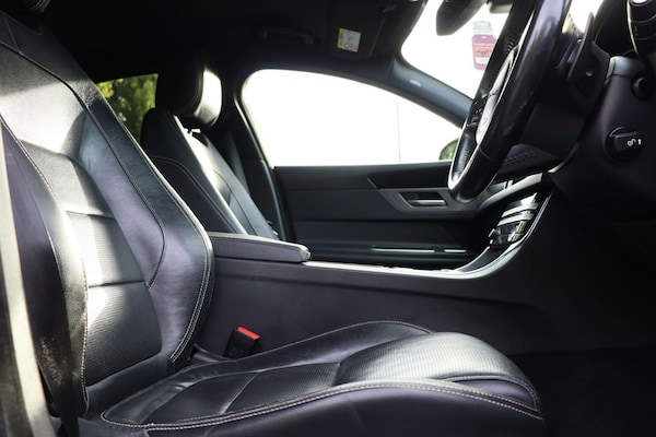 Used Jaguar XF 2017 for sale - 76247560: Photo 13