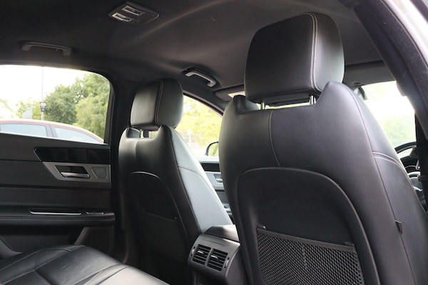 Used Jaguar XF 2017 for sale - 76247560: Photo 16