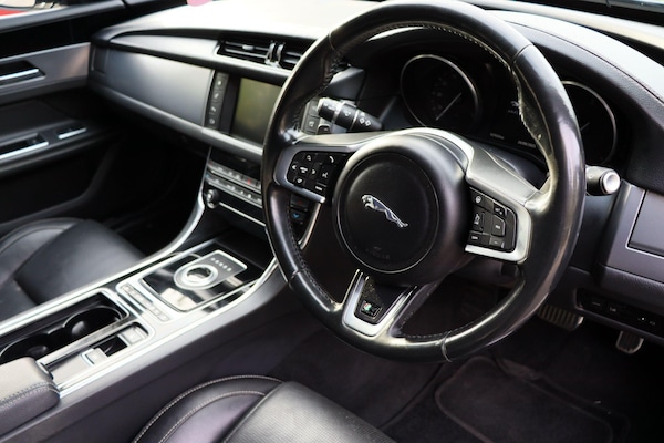 Used Jaguar XF 2017 for sale - 76247560: Photo 45
