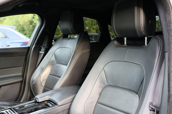 Used Jaguar XF 2017 for sale - 76247560: Photo 50
