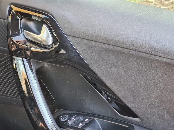 Used Peugeot 208 2012 for sale - 74070491: Photo 21