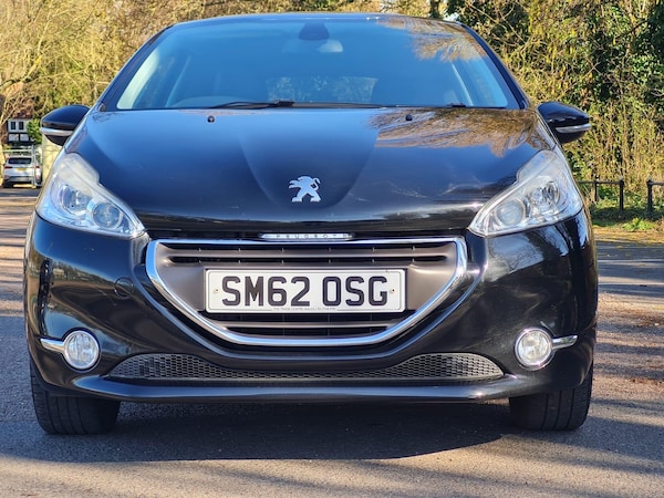 Used Peugeot 208 2012 for sale - 74070491: Photo 2