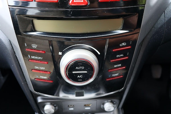 Used Ssangyong Tivoli 2015 for sale - 75564405: Photo 23