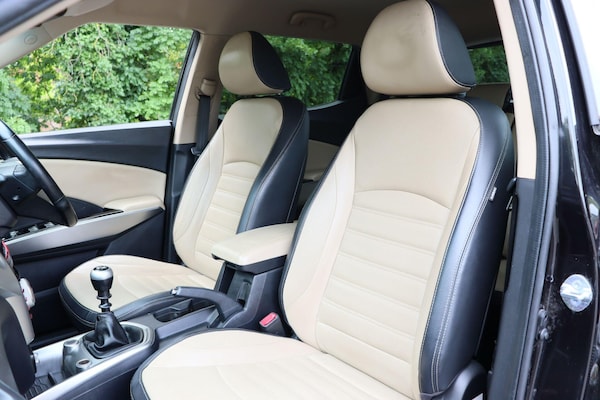 Used Ssangyong Tivoli 2015 for sale - 75564405: Photo 39