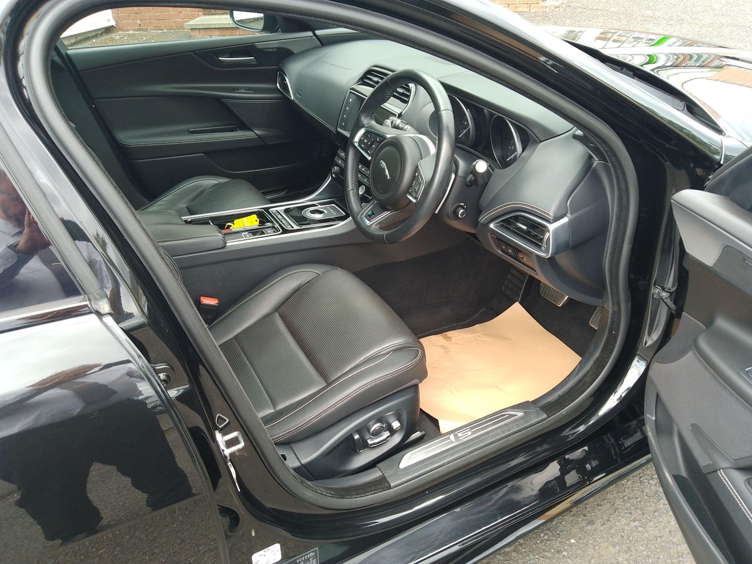 Vehicle 33