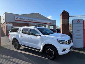 Nissan - Navara