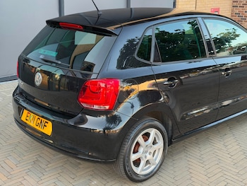 Used Volkswagen Polo 2011 for sale - 79515275: Photo