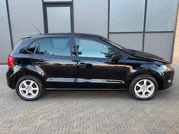 Used Volkswagen Polo 2011 for sale - 79515275: Photo