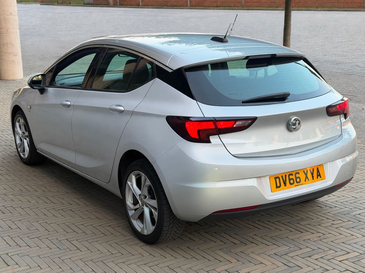 Vauxhall  Astra  