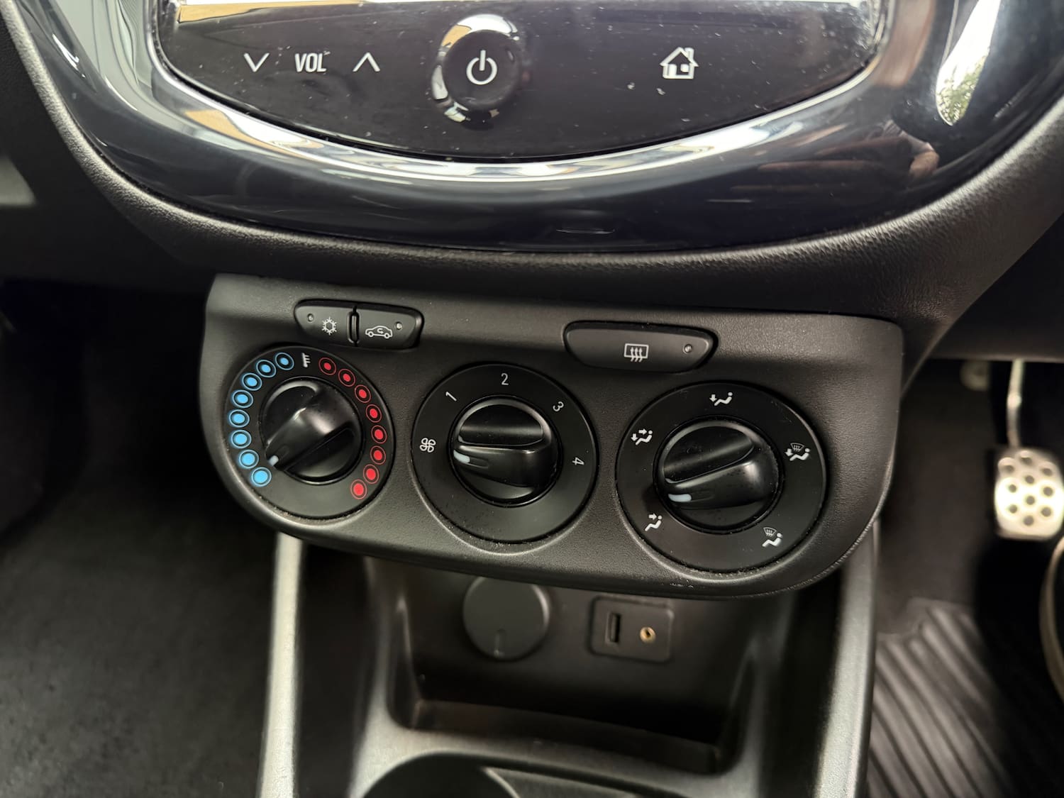 Vauxhall  Corsa 