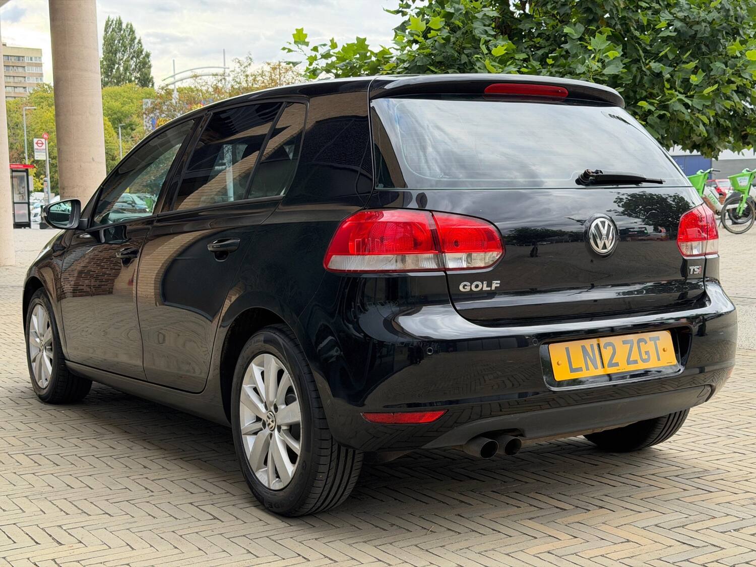 Volkswagen Golf 