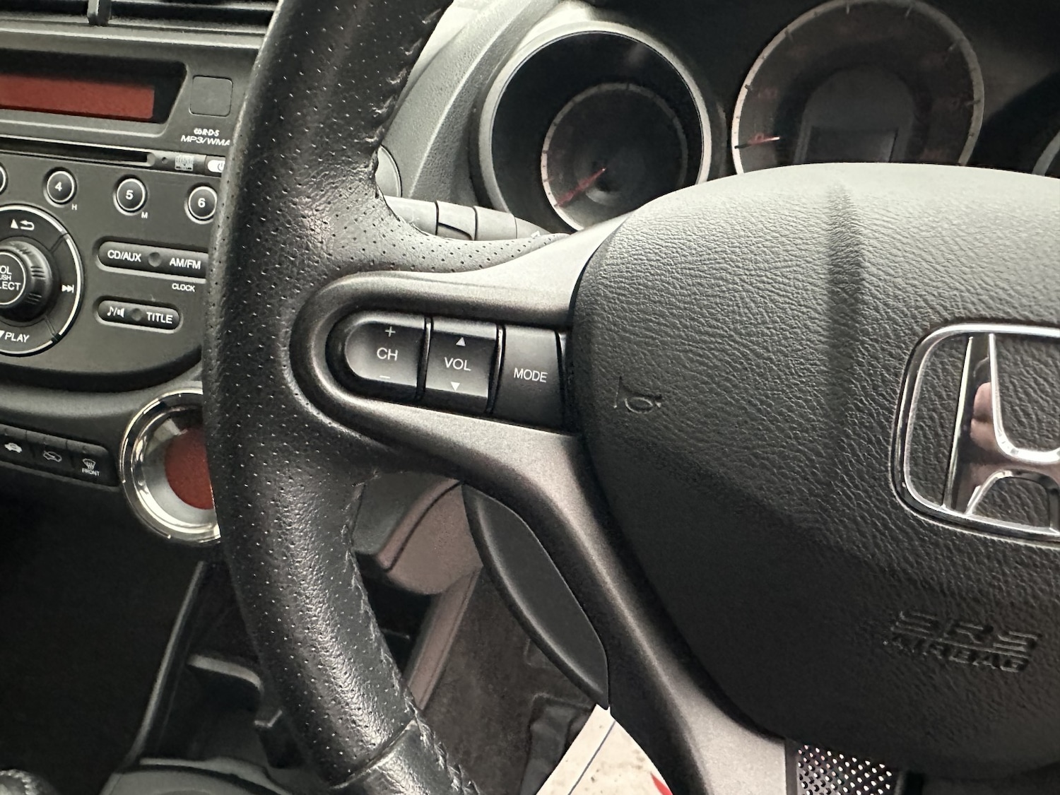 Used Honda Jazz 2013 for sale - 77409563: Photo 18