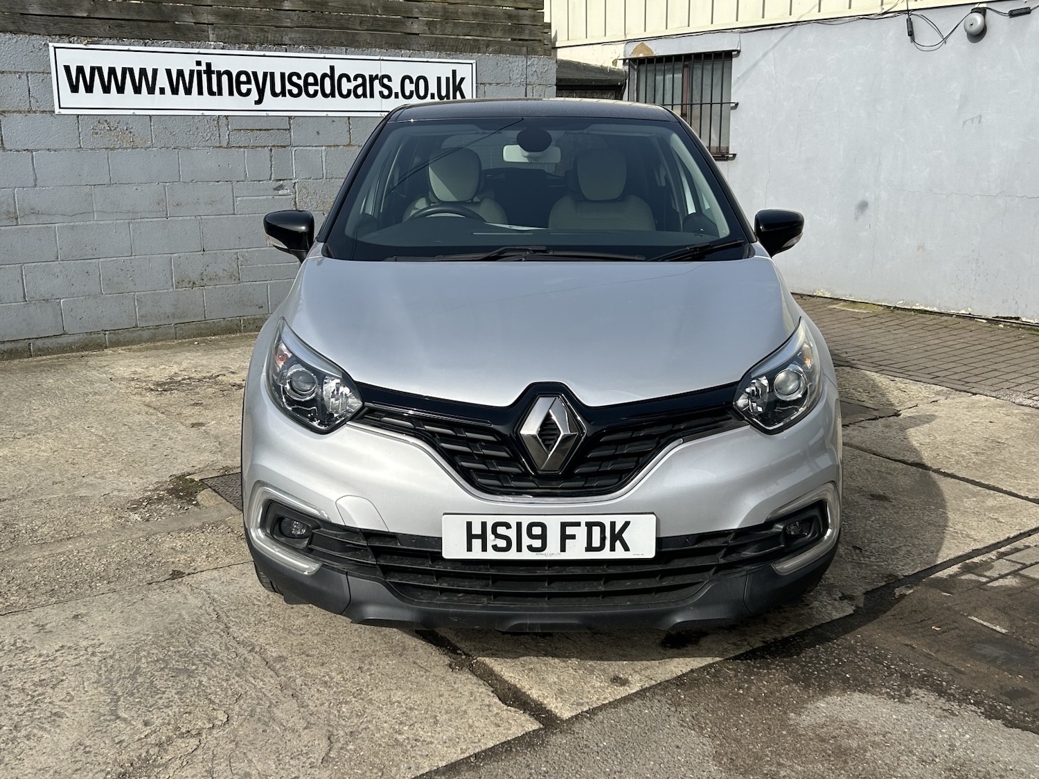 Used Renault Captur 2019 for sale - 77536024: Photo 2