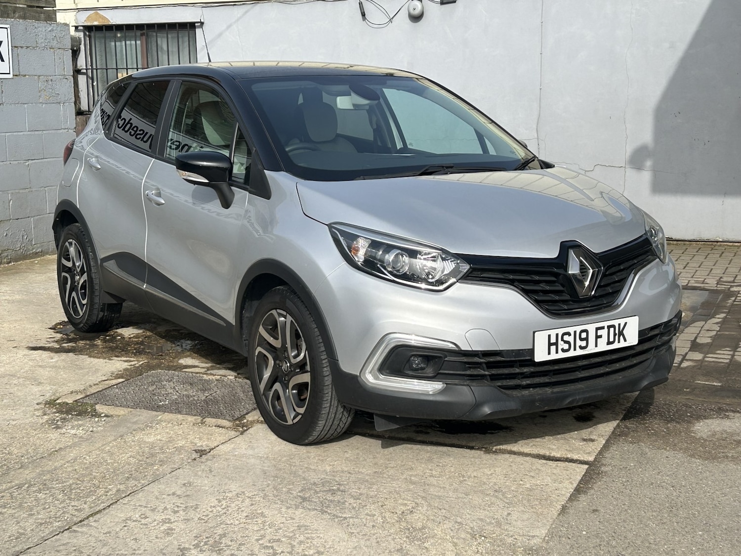 Used Renault Captur 2019 for sale - 77536024: Photo 3