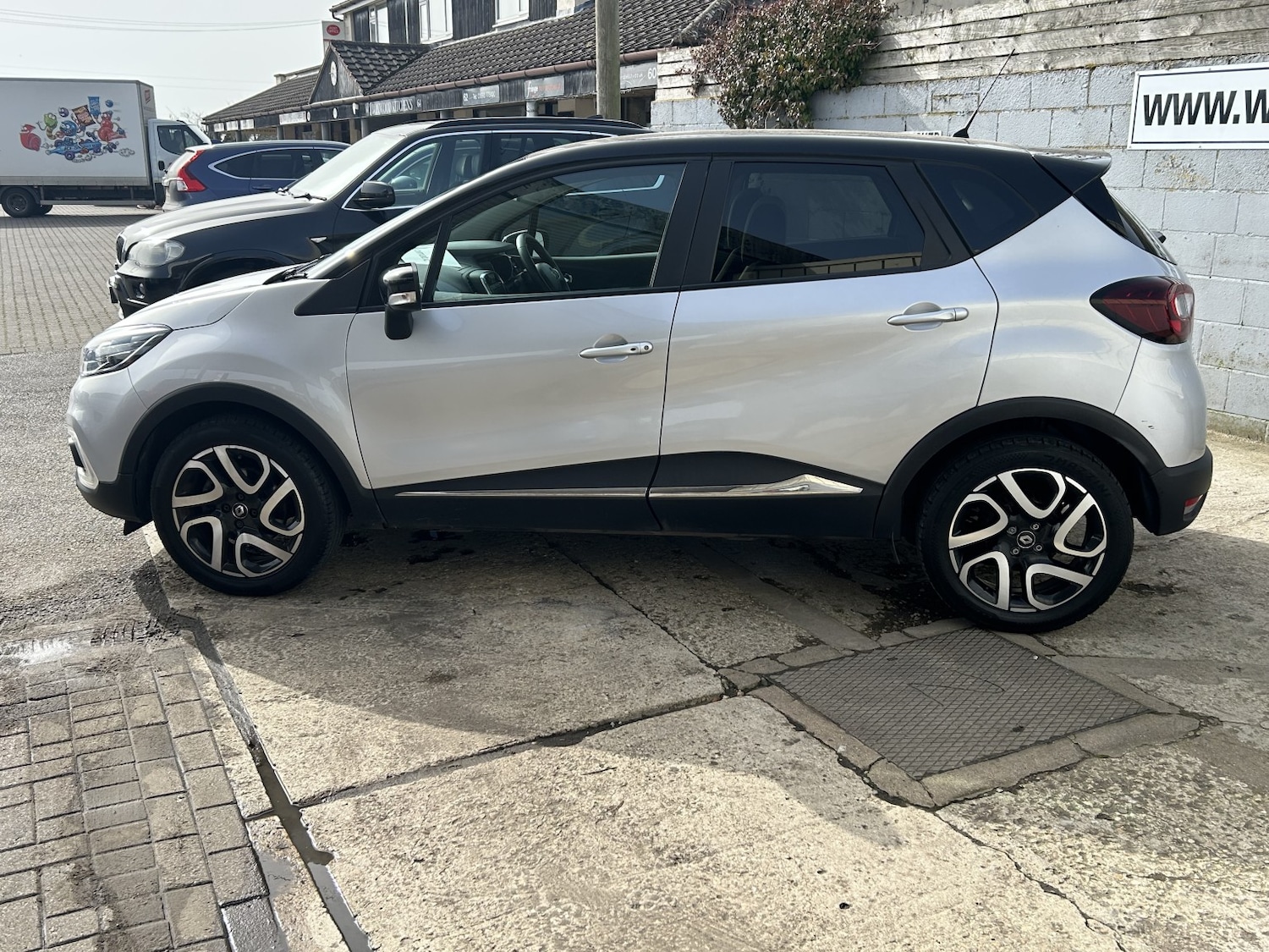 Used Renault Captur 2019 for sale - 77536024: Photo 8