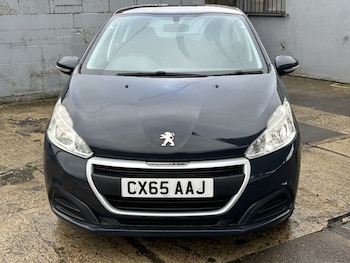 Used Peugeot 208 2015 for sale - 77465802: Photo