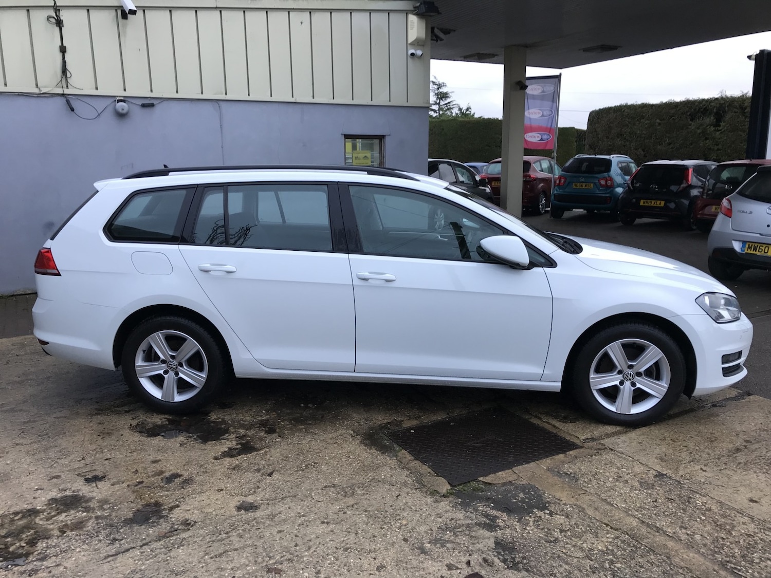 Used Volkswagen Golf 2016 for sale - 77251315: Photo 4
