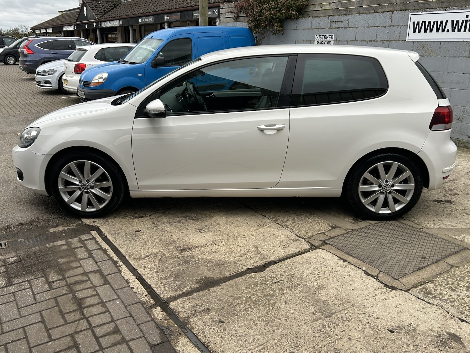 Used Volkswagen Golf 2011 for sale - 77792766: Photo 8