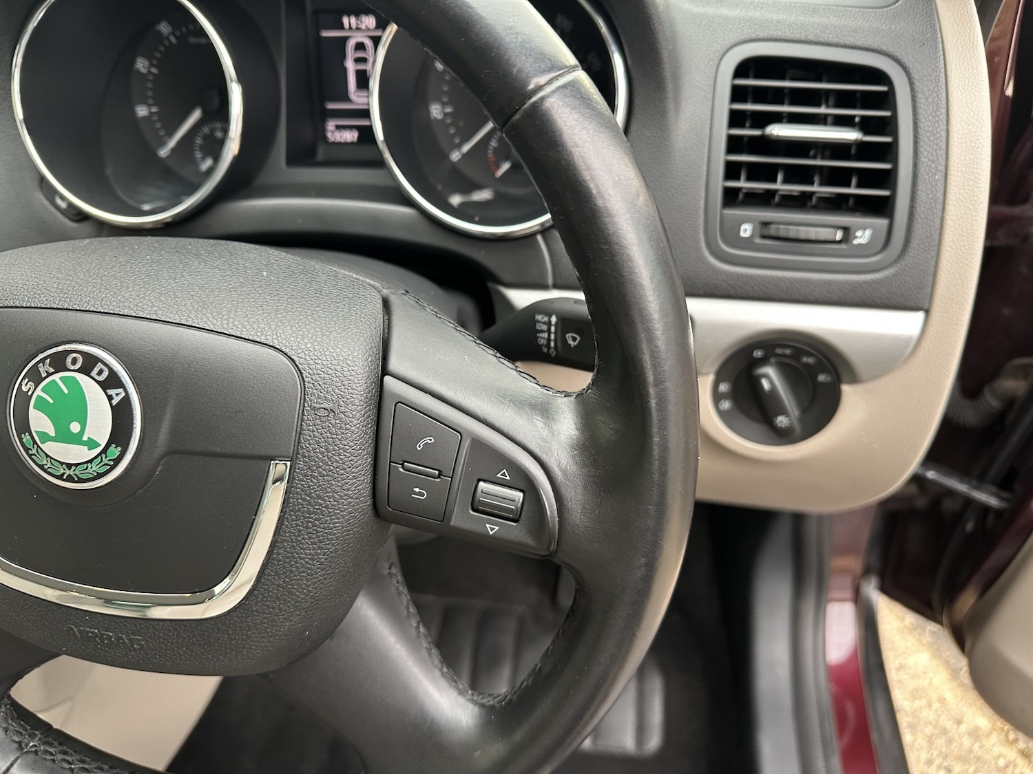 Used Skoda Yeti 2013 for sale - 76956962: Photo 17