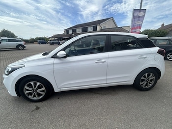 Used Hyundai i20 2020 for sale - 79451309: Photo