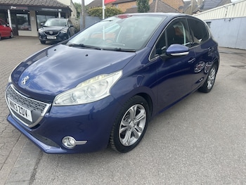 Used Peugeot 208 2013 for sale - 78876355: Photo