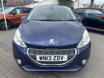 Used Peugeot 208 2013 for sale - 78876355: Photo