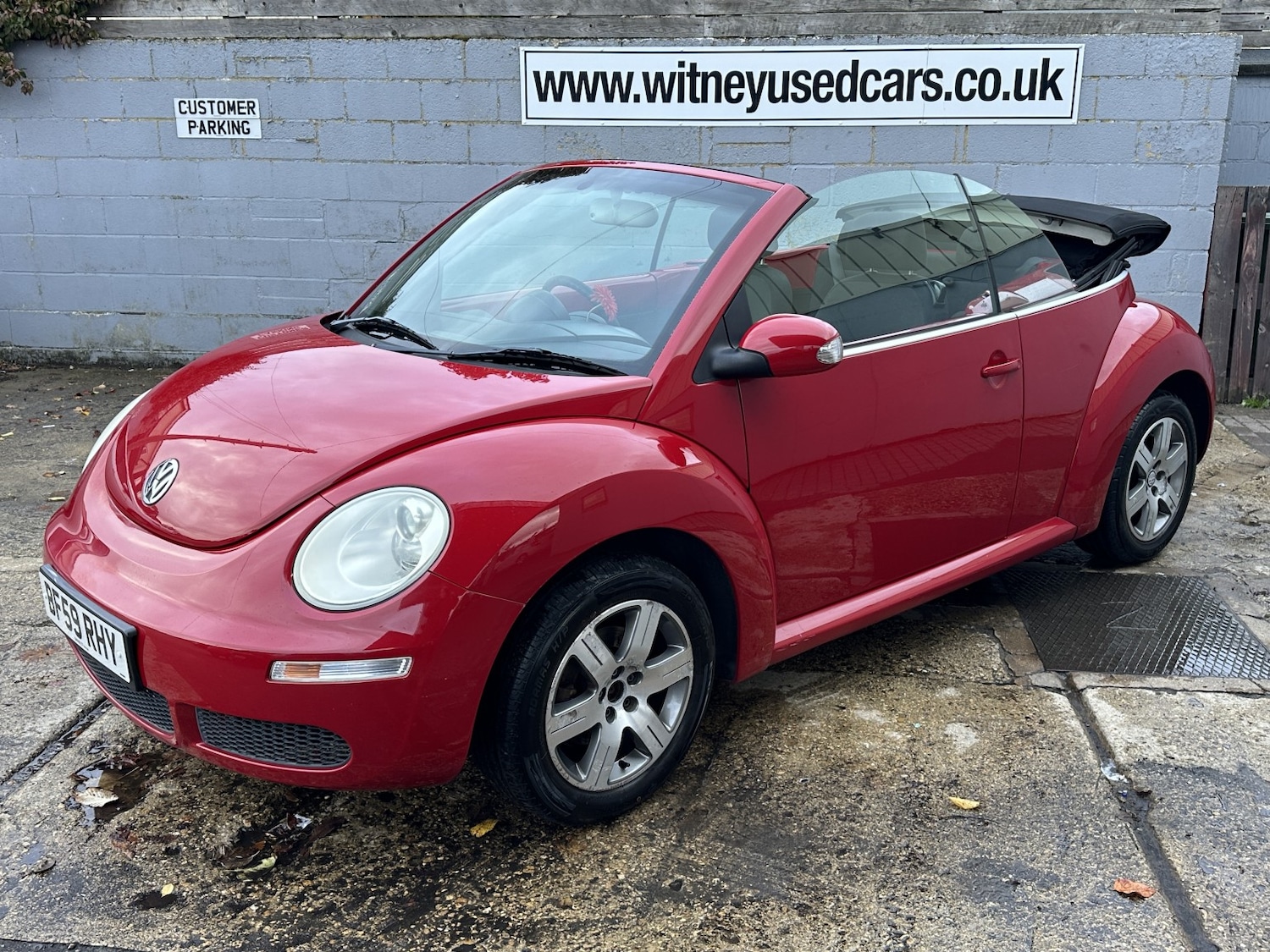 Used Volkswagen Beetle 2009 for sale - 76956900: Photo 2