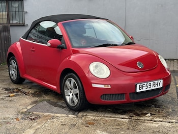 Used Volkswagen Beetle 2009 for sale - 76956900: Photo