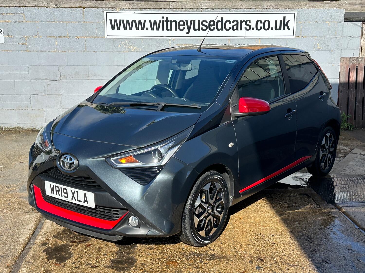 Used Toyota AYGO 2019 for sale - 76956897: Photo 1