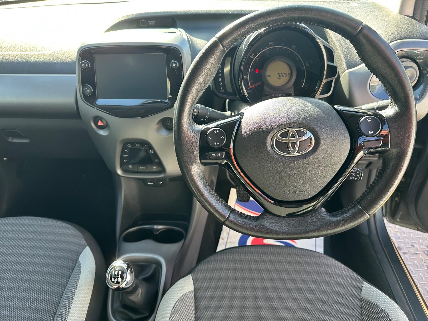 Used Toyota AYGO 2019 for sale - 76956897: Photo 14