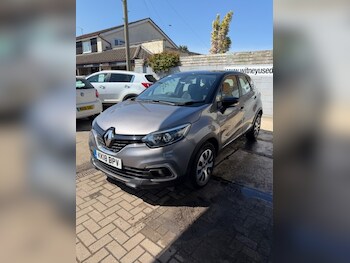 Used Renault Captur 2018 for sale - 78345877: Photo