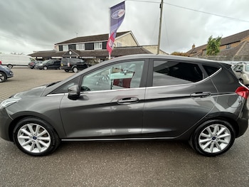 Used Ford Fiesta 2018 for sale - 78489186: Photo