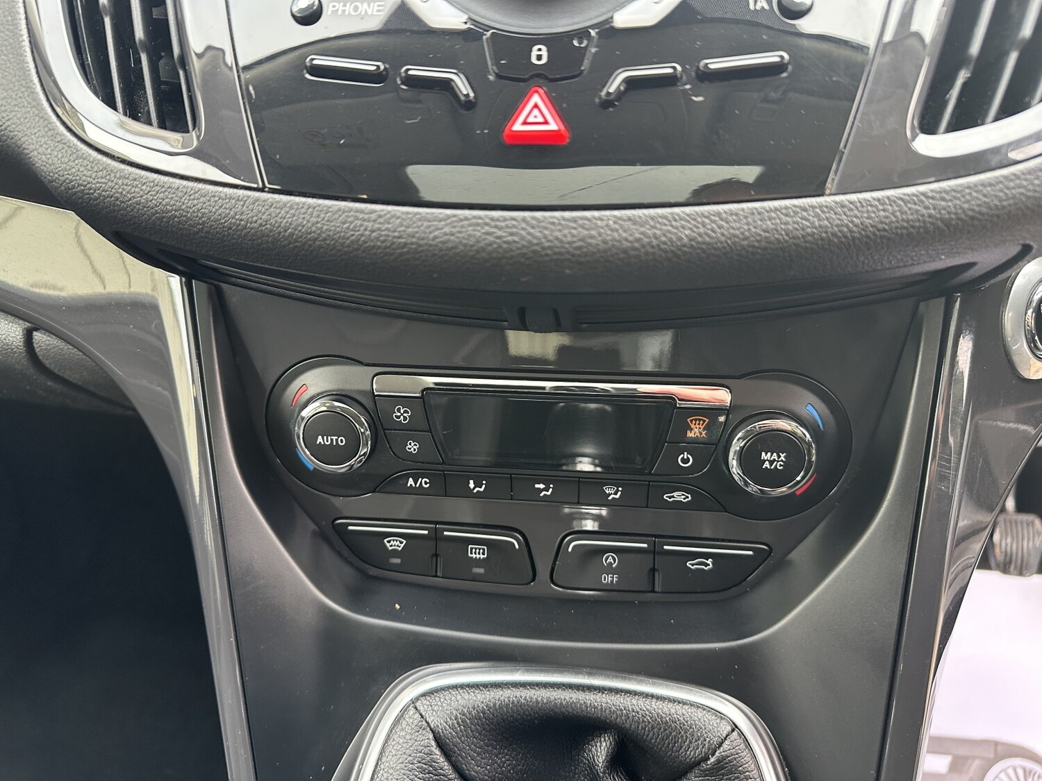 Used Ford Kuga 2015 for sale - 77465785: Photo 16