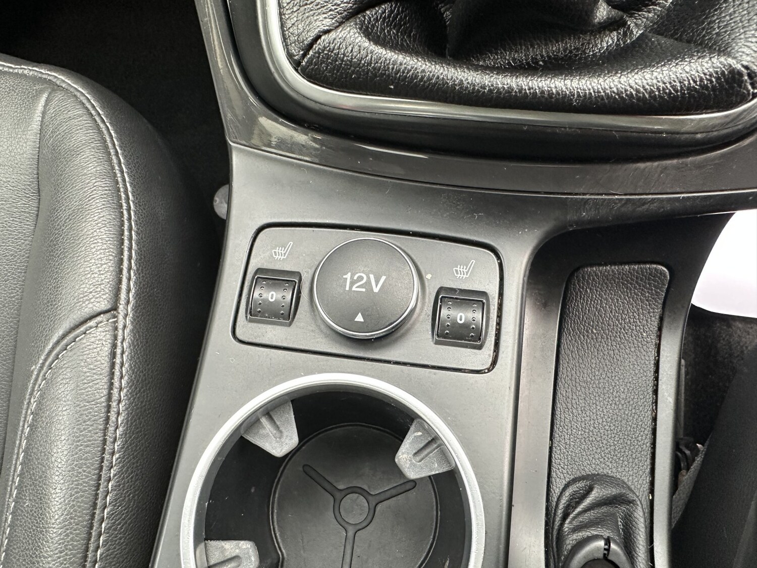 Used Ford Kuga 2015 for sale - 77465785: Photo 17