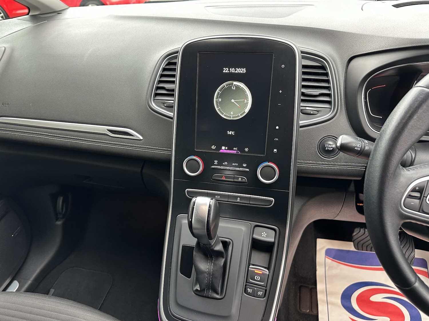 Used Renault Grand Scenic 2017 for sale - 76956937: Photo 18