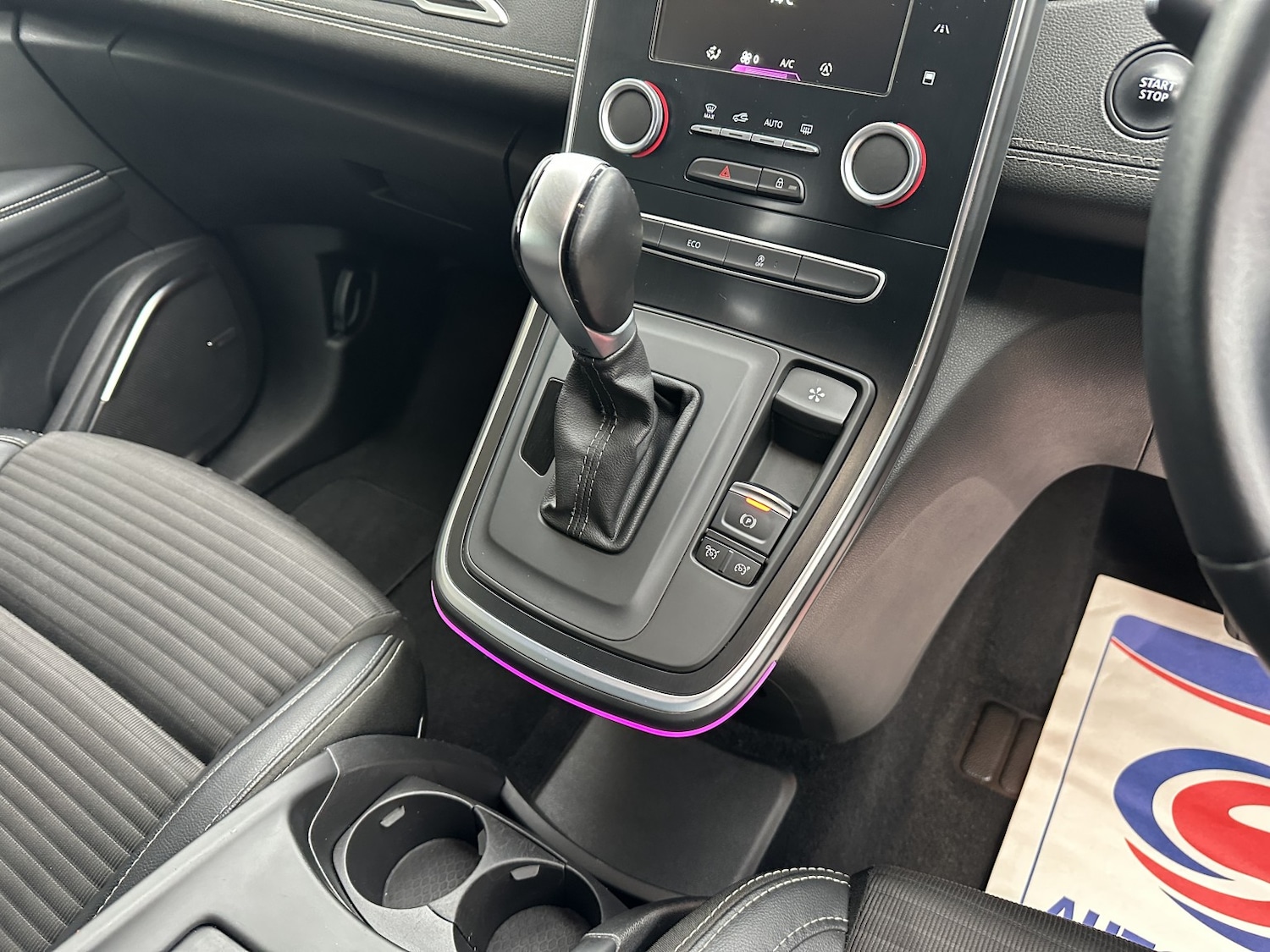 Used Renault Grand Scenic 2017 for sale - 76956937: Photo 19