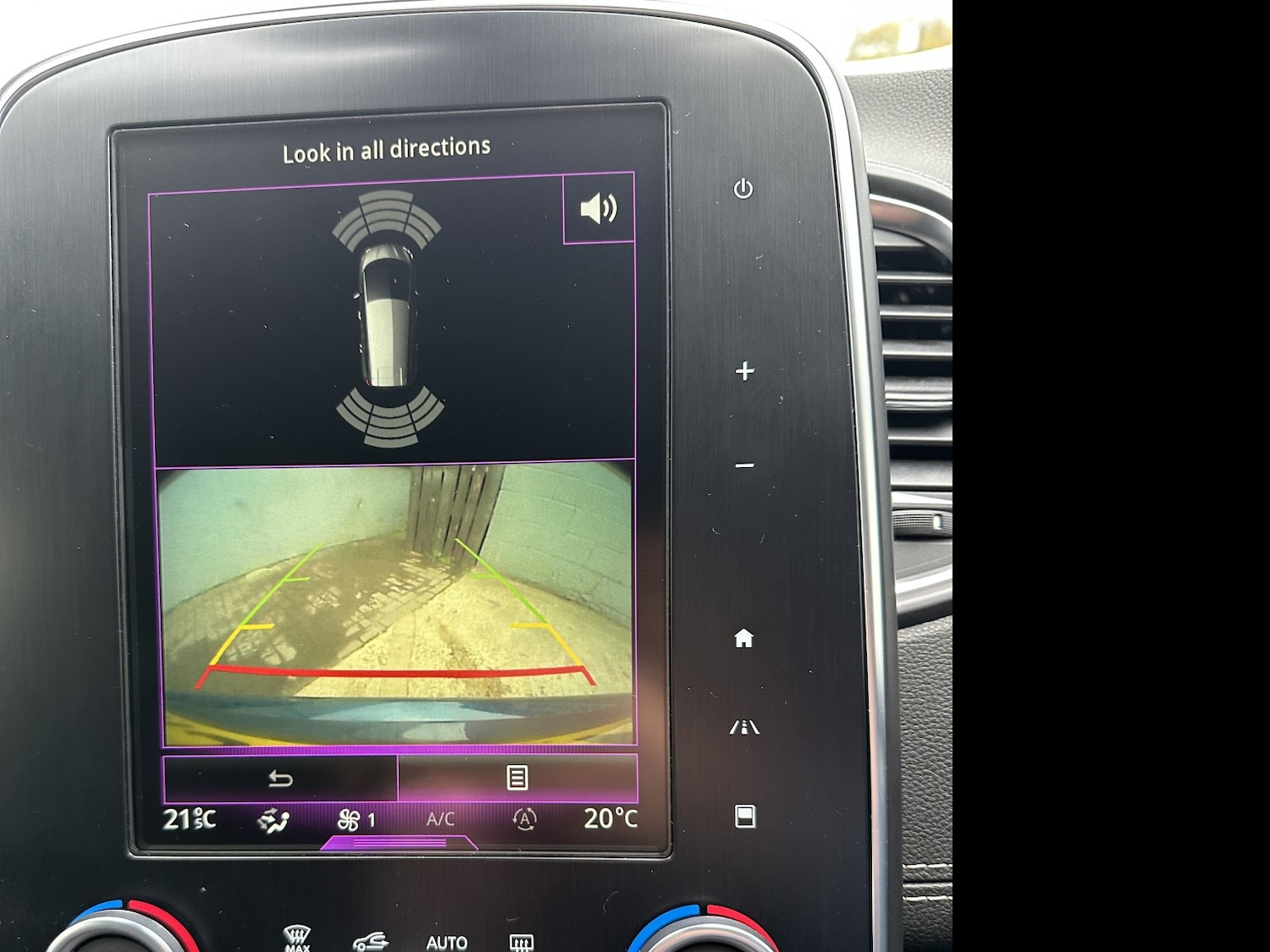 Used Renault Grand Scenic 2017 for sale - 76956937: Photo 28