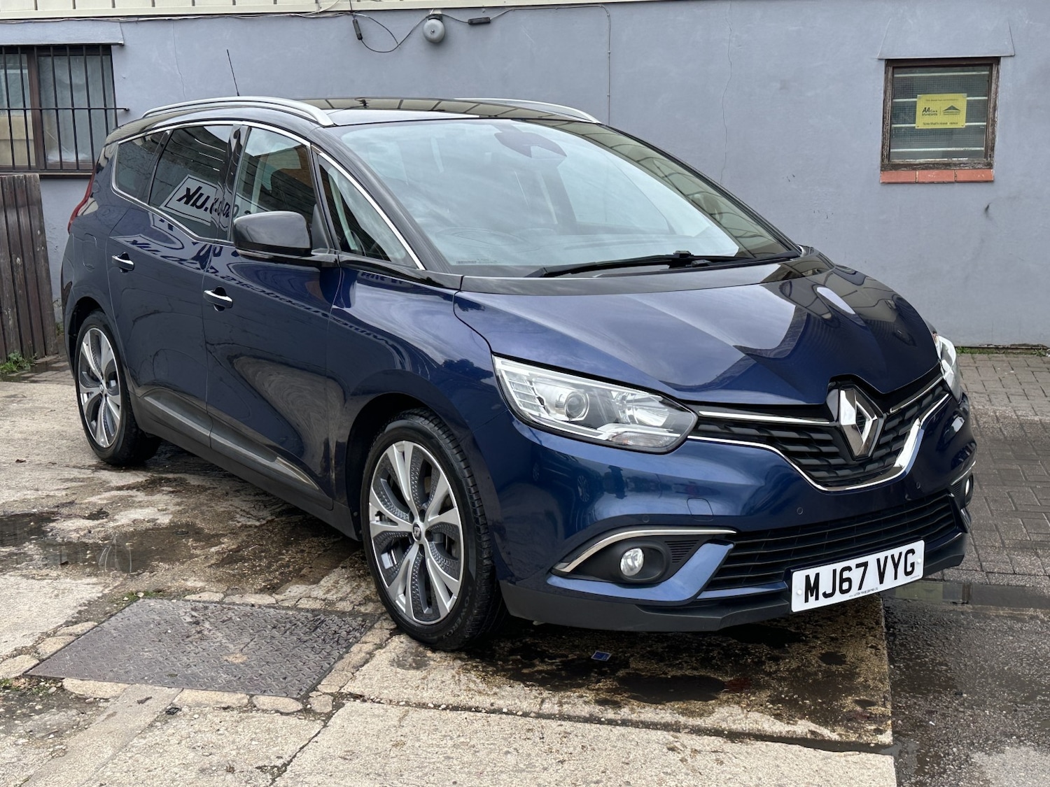 Used Renault Grand Scenic 2017 for sale - 76956937: Photo 3