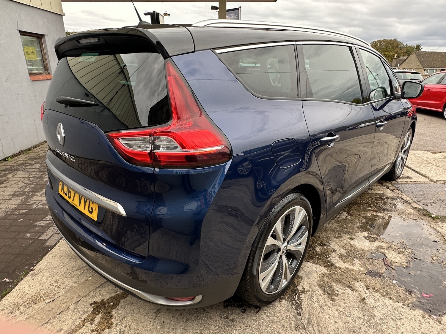 Used Renault Grand Scenic 2017 for sale - 76956937: Photo 5